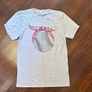 Women’s Cream Baseball Mom Graphic T-Shirt Small
